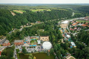 Widok z lotu ptaka na Bałtów