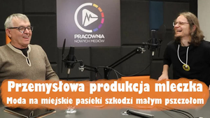 Ilustracja do filmu. Siedzimy w studio i śmiejemy się.